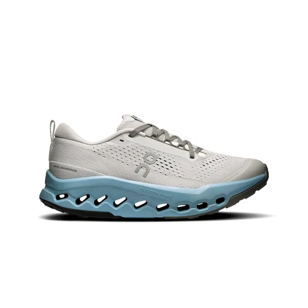 On Women's Cloudsurfer Trail 2 Glacier/Dust